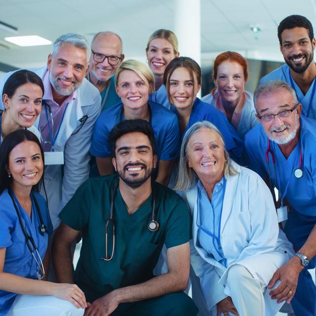 A group of LaRed healthcare professionals posing together for a group photo.